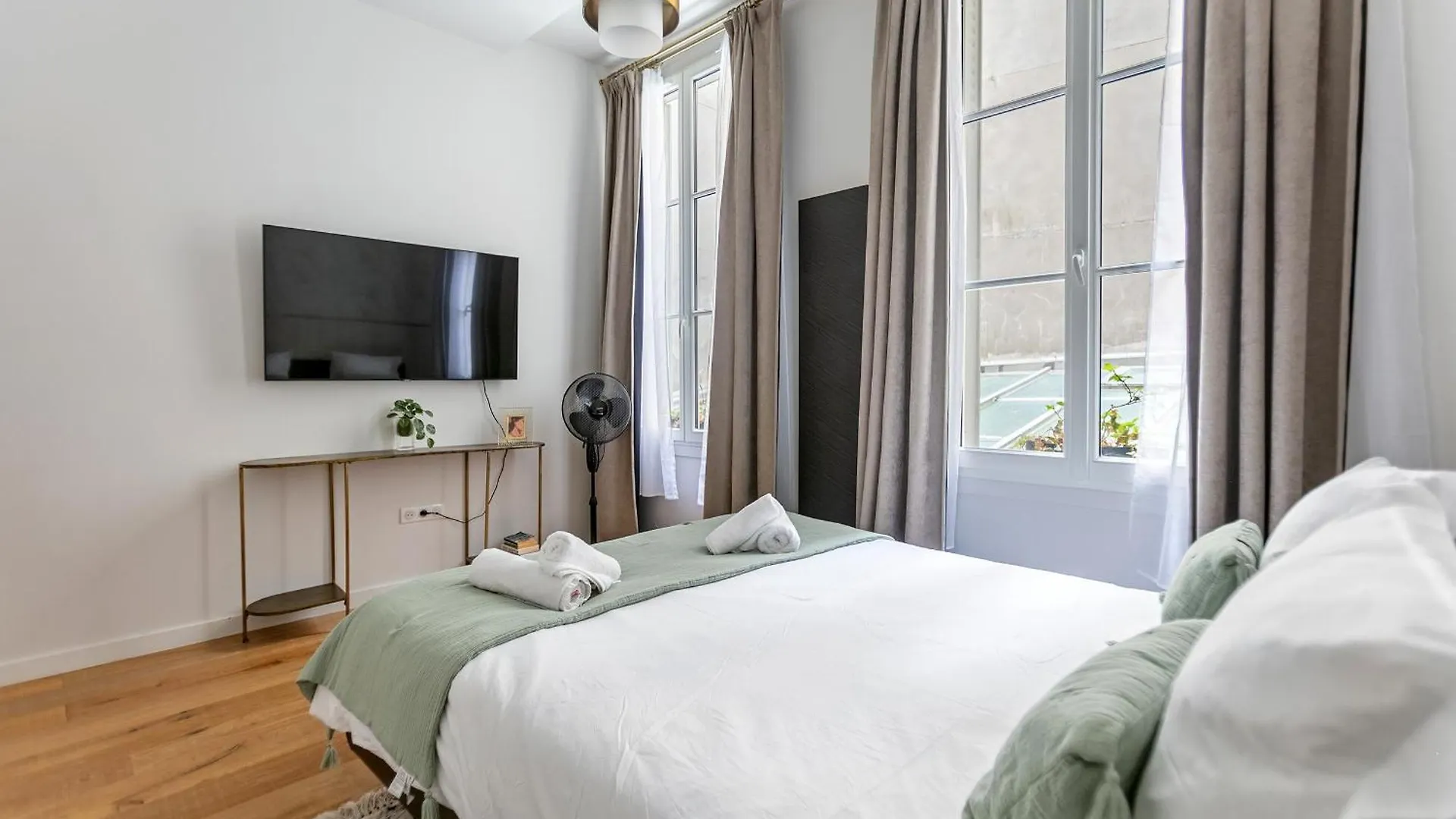 Apartment Elegante Parisienne Au Coeur Du Marais Paris